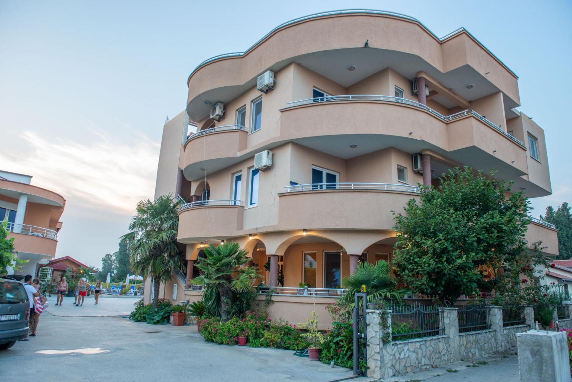 Apartments And Bungalow Casa Palma อุลซิน ภายนอก รูปภาพ