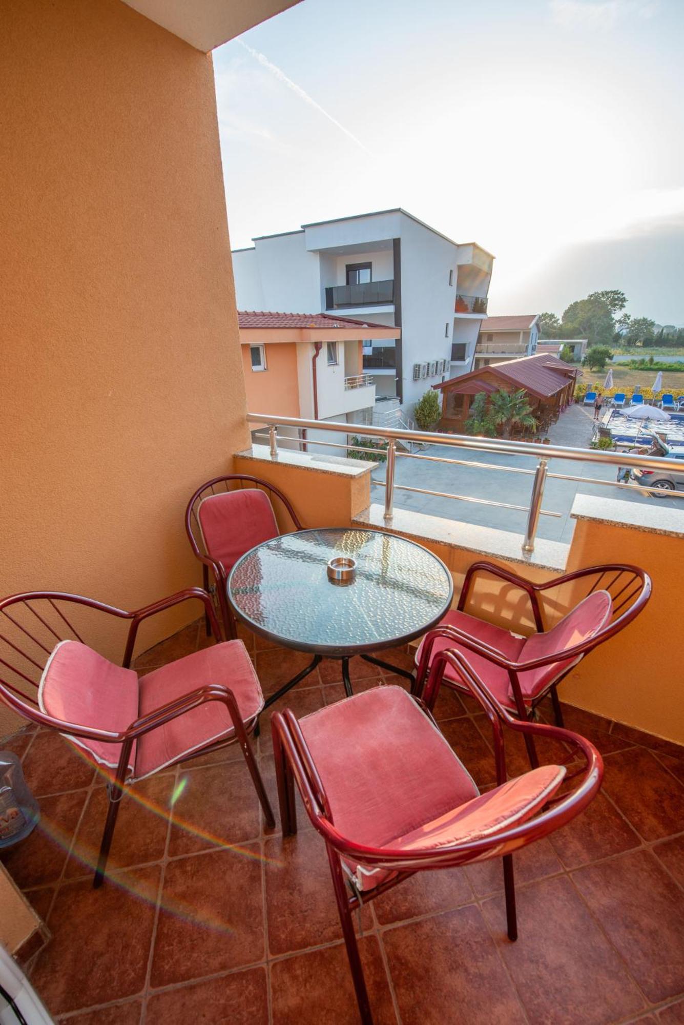 Apartments And Bungalow Casa Palma อุลซิน ภายนอก รูปภาพ