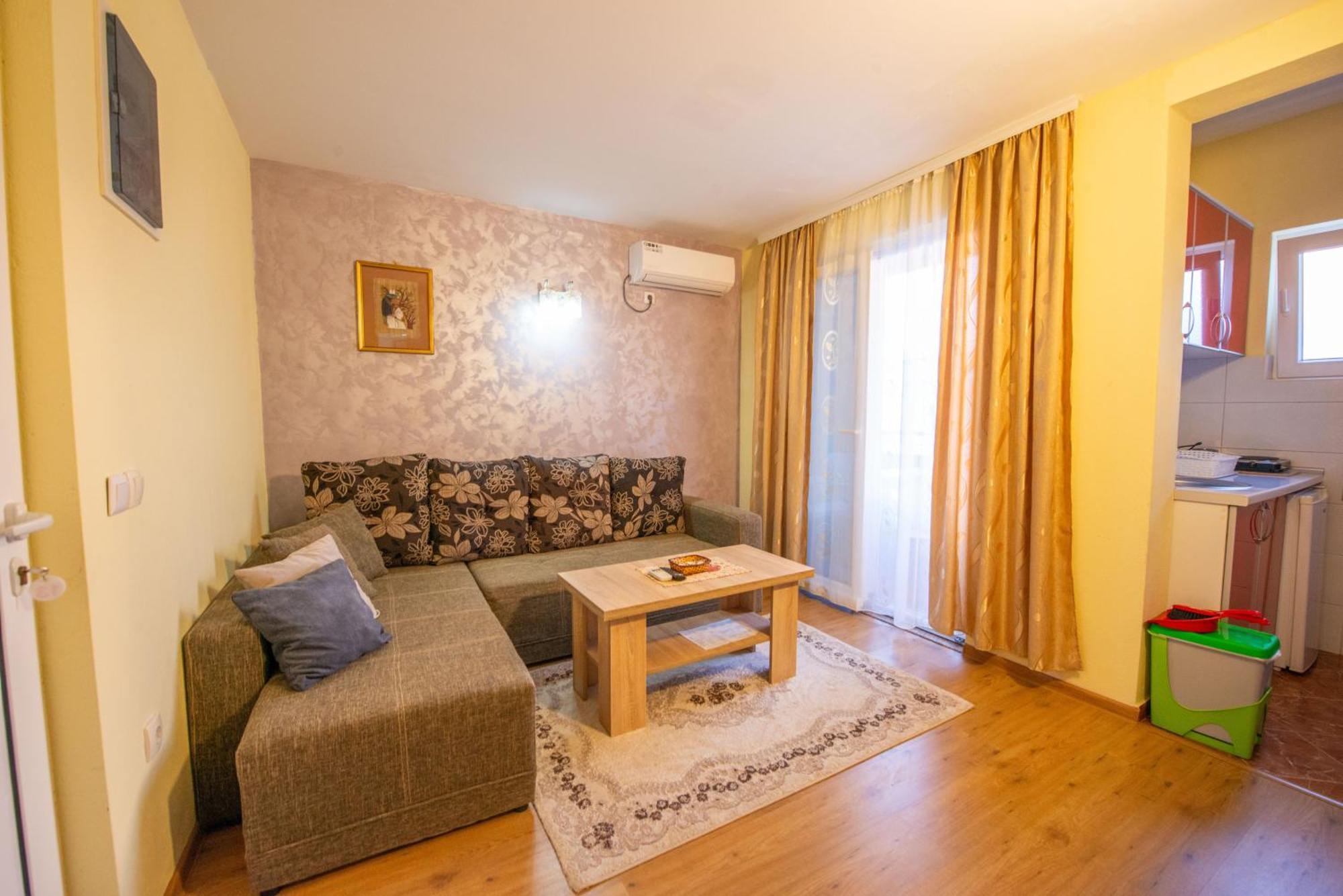 Apartments And Bungalow Casa Palma อุลซิน ภายนอก รูปภาพ